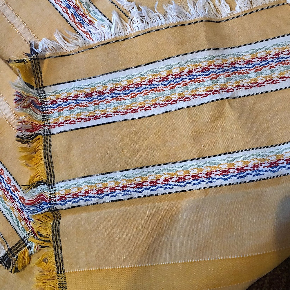 Vintage Sewing Machine Stitching Tablecloth & Napkins